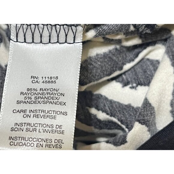 Michael Michael Kors Zebra Top Size M Medium Black White V-Neck - Picture 5 of 6